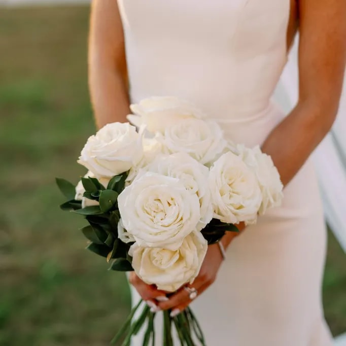 Poppy Flowers: Types of Wedding Flowers- Roses