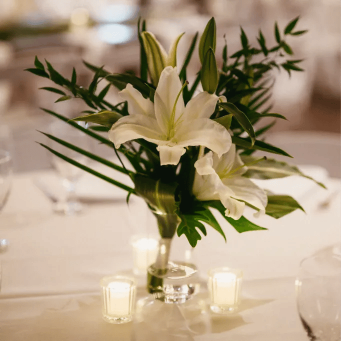 Poppy Flowers: Types of Wedding Flowers- Lilies