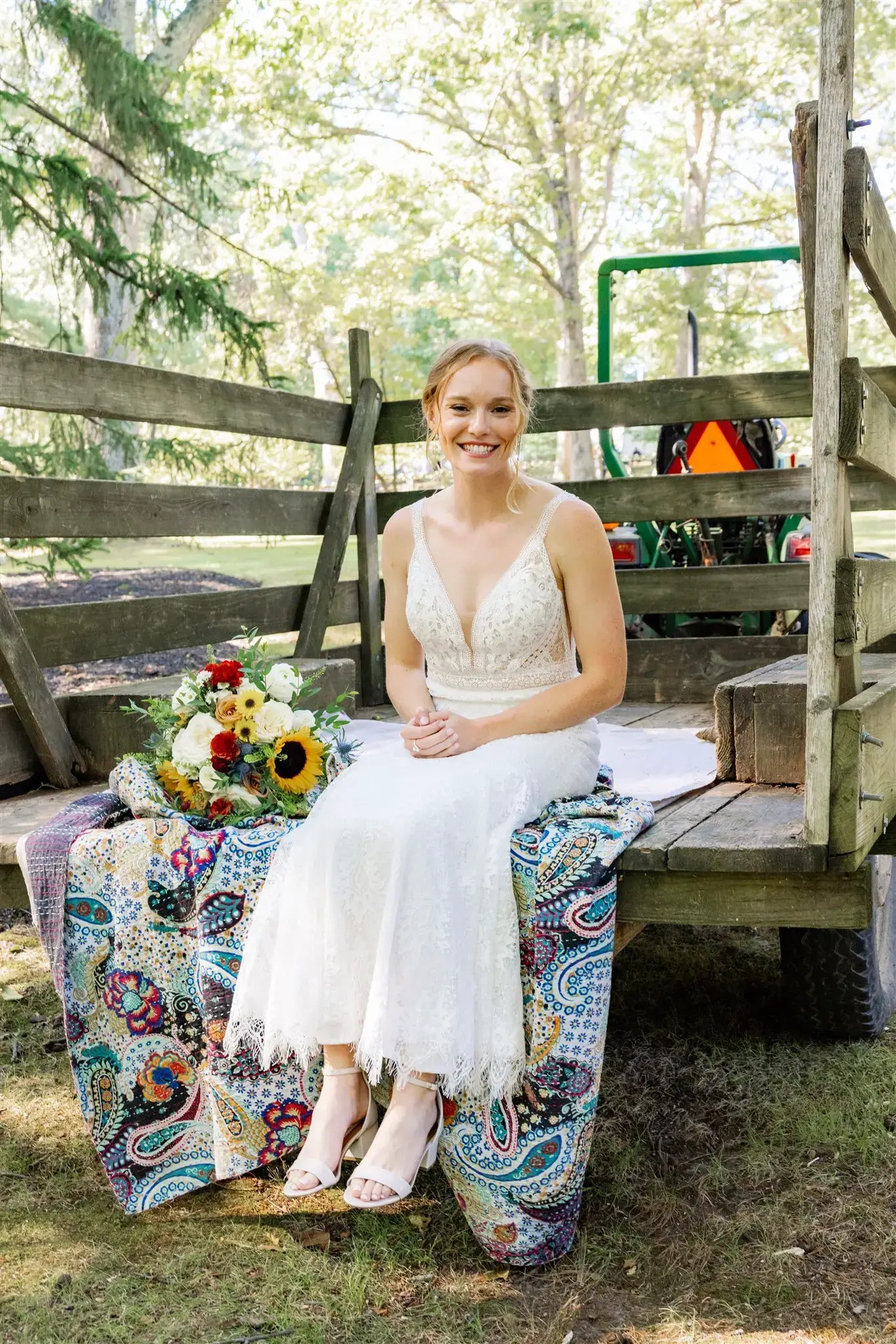 Floral pieces for wedding ceremony decoration