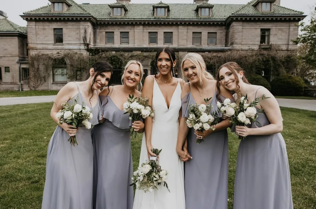10 Types Of Wedding Flower Arrangements: From Alter To Aisle